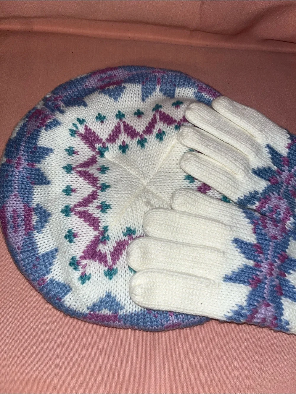 Vintage 80/90s Cream Knit Snowflake Gloves and Hat Set - Purple & Teal fairisle